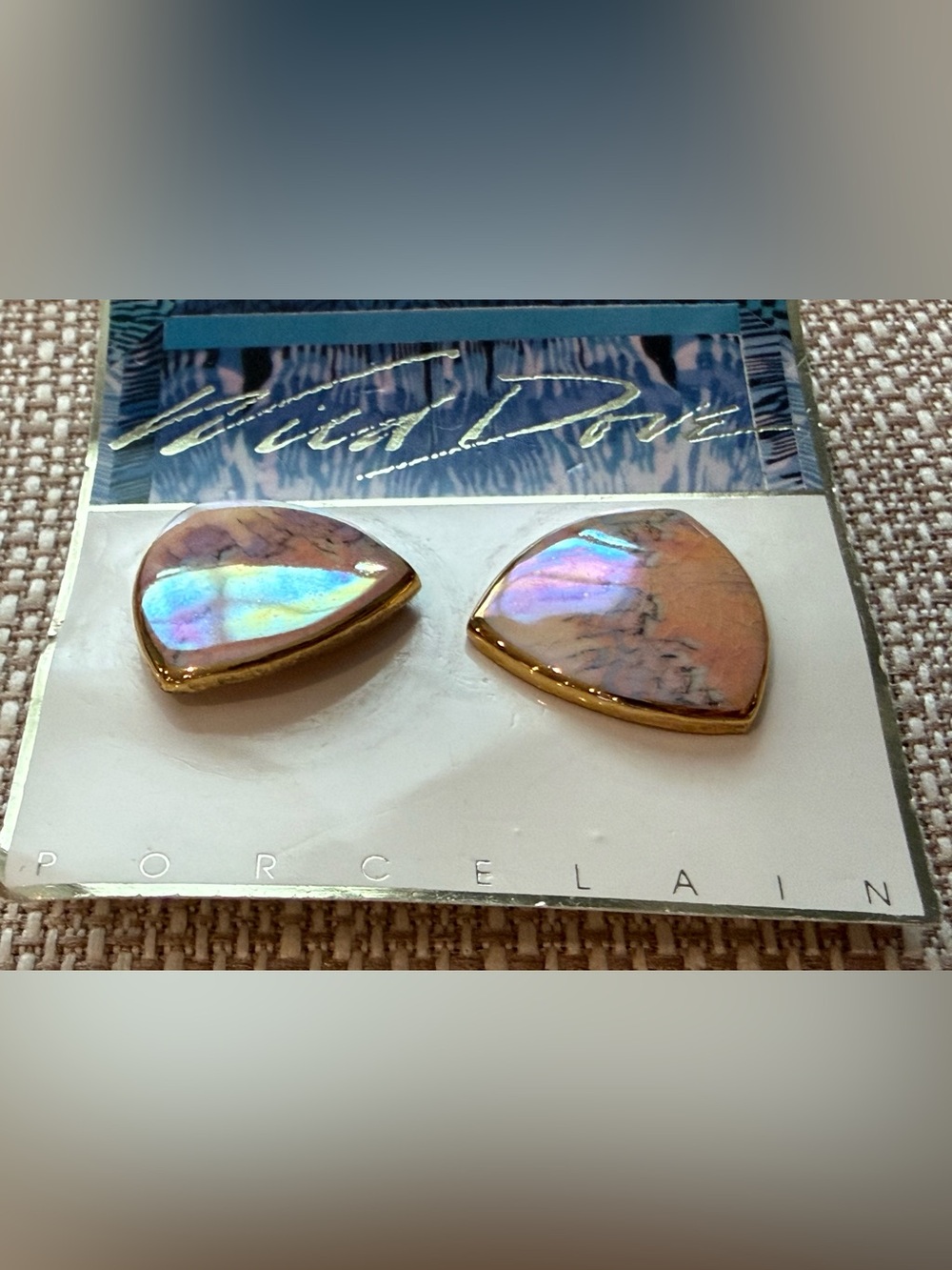 Wild Dove 22KT Gold accent Porcelain Pink Marbled Triangle Earring New Old Stock - Picture 4 of 6